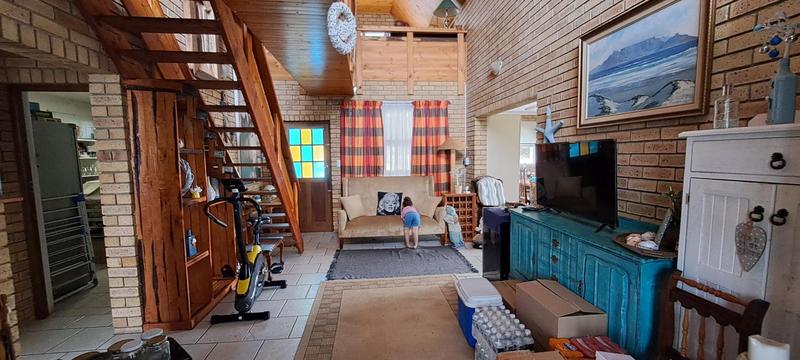 2 Bedroom Property for Sale in Stilbaai Wes Western Cape